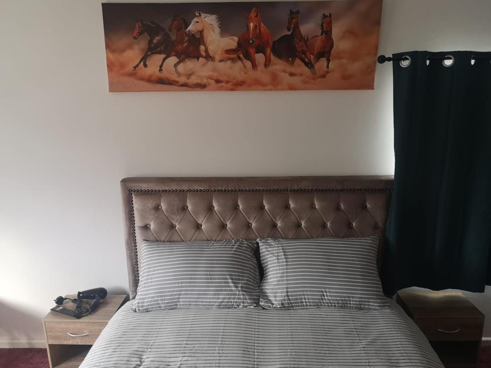 Mossbank House Luton Airport Hotel Екстериор снимка